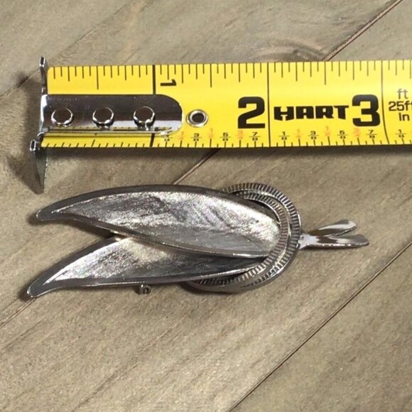 Vintage Silver Tone Leaf Brooch Pin - Picture 3 of 4